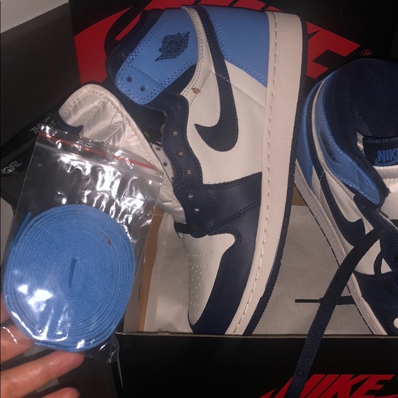 Nike Air Jordan Retro I 1 HIGH OG Obsidian UNC - Picture 4 of 8